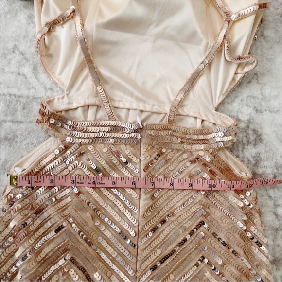 Cassandra Stone by Mac Duggal Sequins Gown Rose Gold Size 2 New - Picture 10 of 12